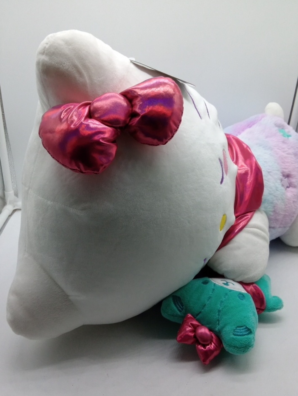 Sanrio Hello Kitty & Tiny Chum Large Sleeping Plush - Picture 5 of 8